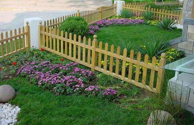 防腐木围栏的铺设方案