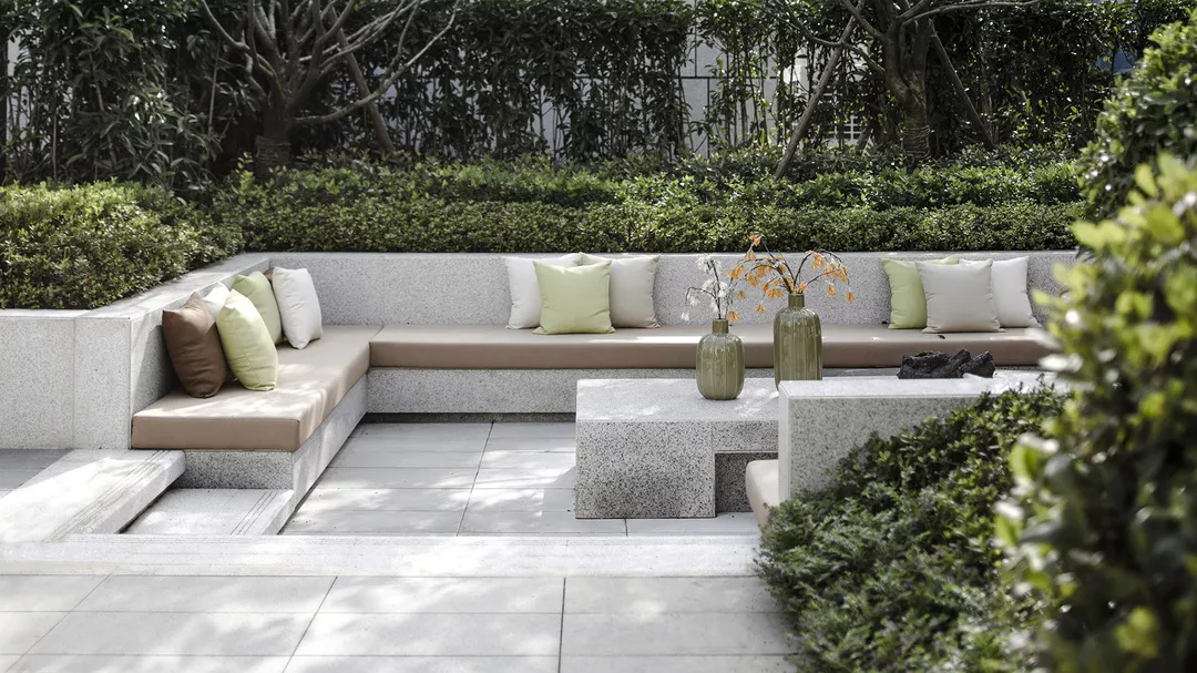 如何设计一个实用又美观的庭院菜园