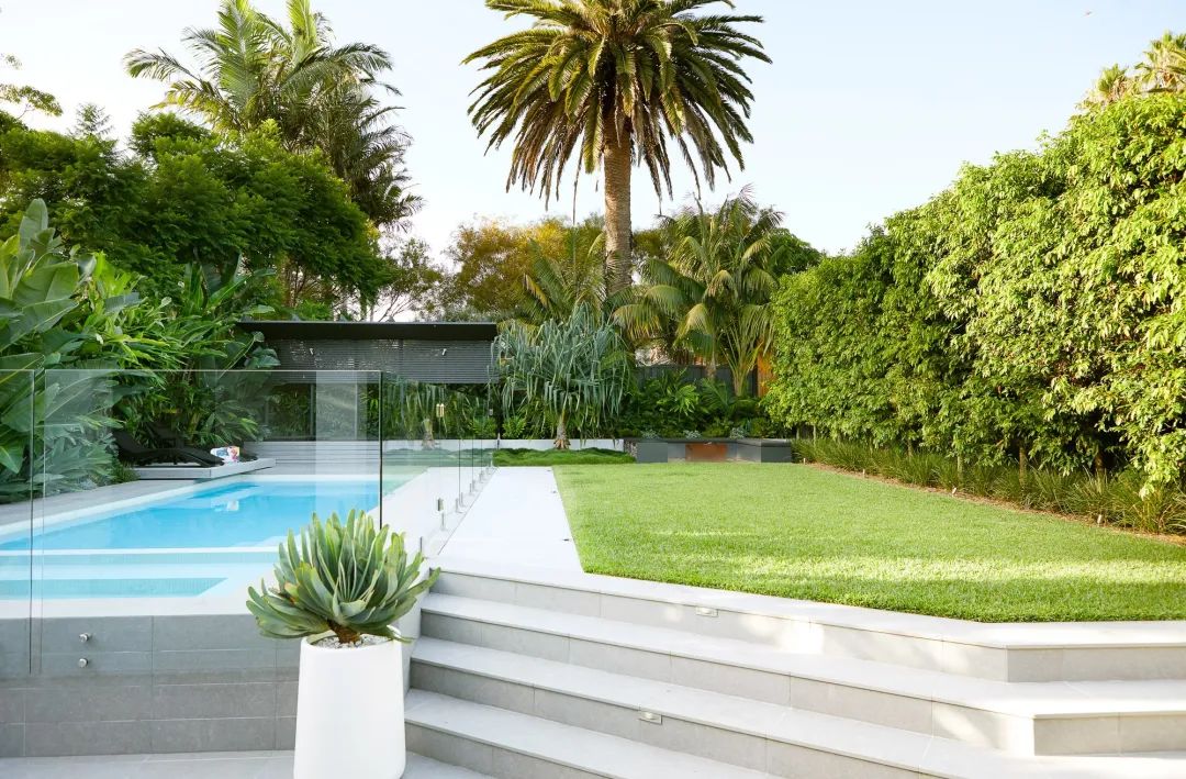 如何平衡传统和时尚？现代风花园告诉你！