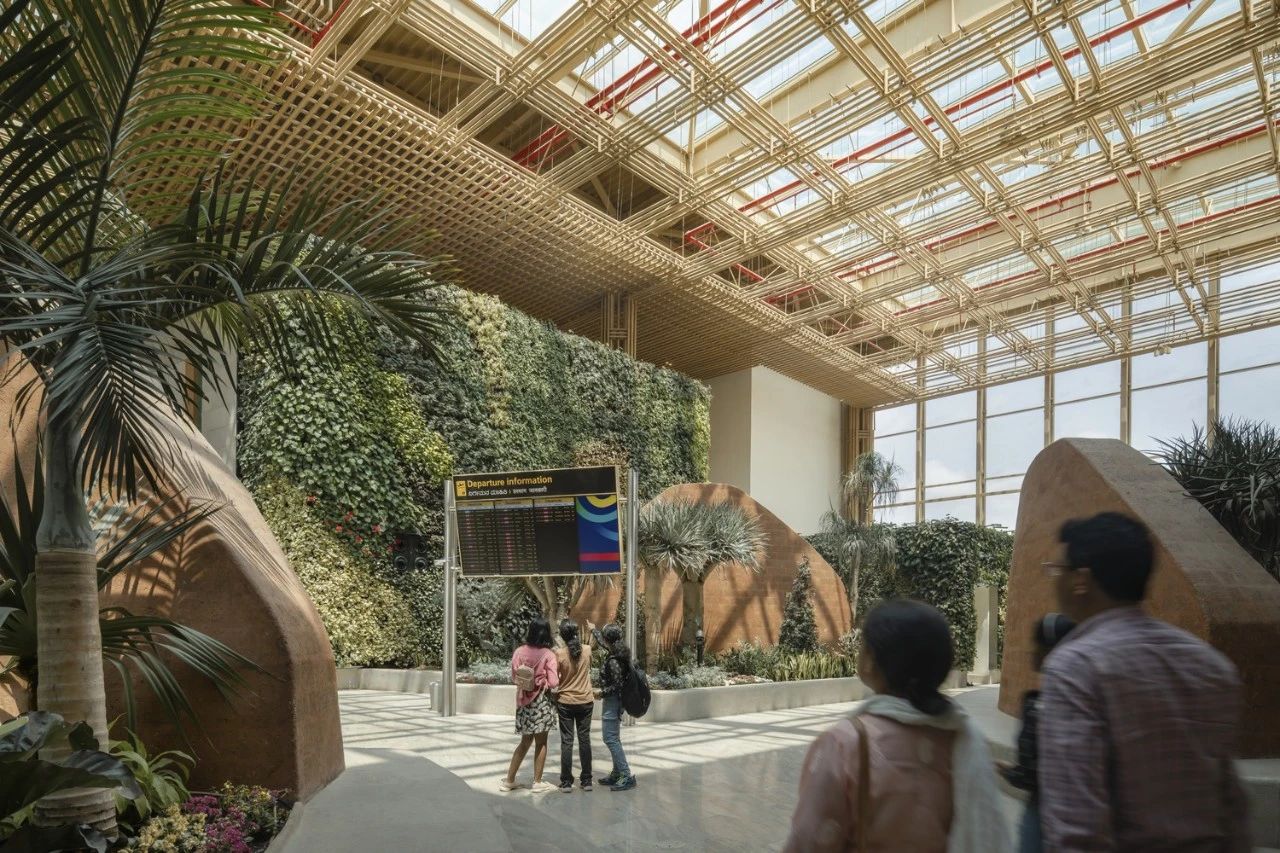 “花园中的终点站” - 印度班加罗尔国际机场2号航站楼 