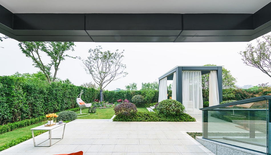 院里筑凉亭，生活舒适又惬意