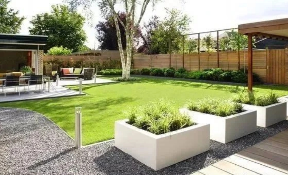 每一寸草坪，皆一处风景