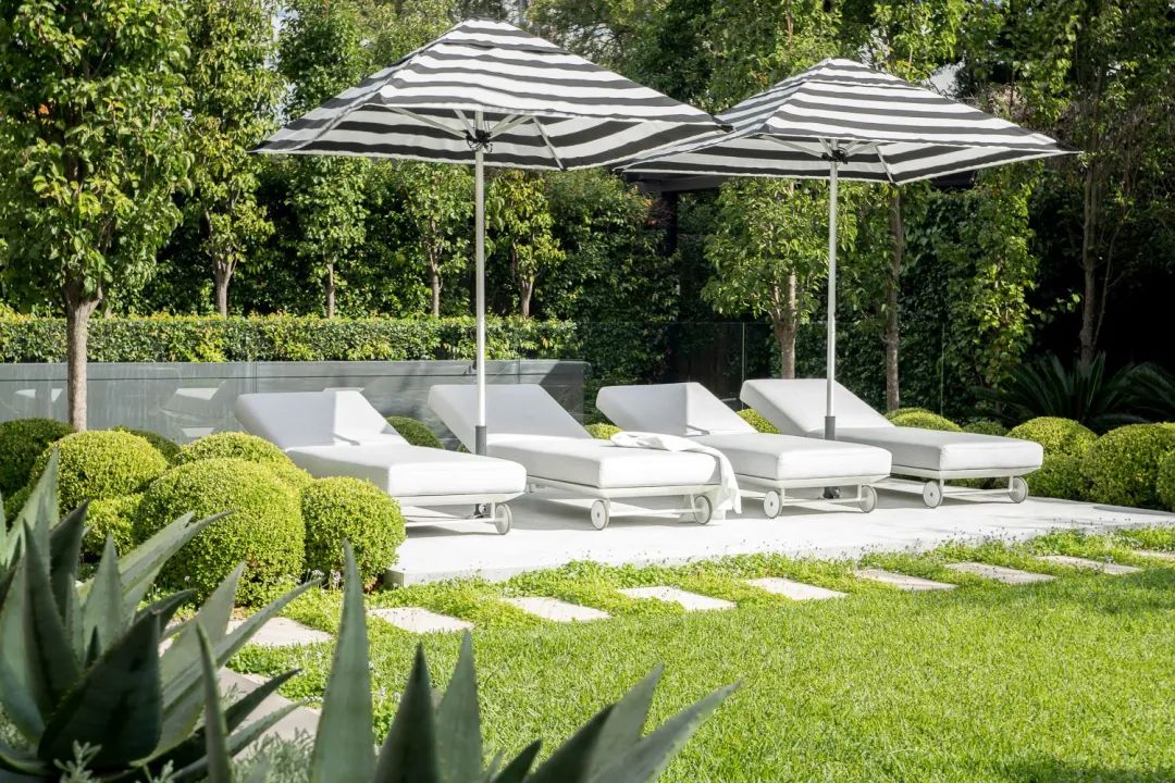 如何平衡传统和时尚？现代风花园告诉你！