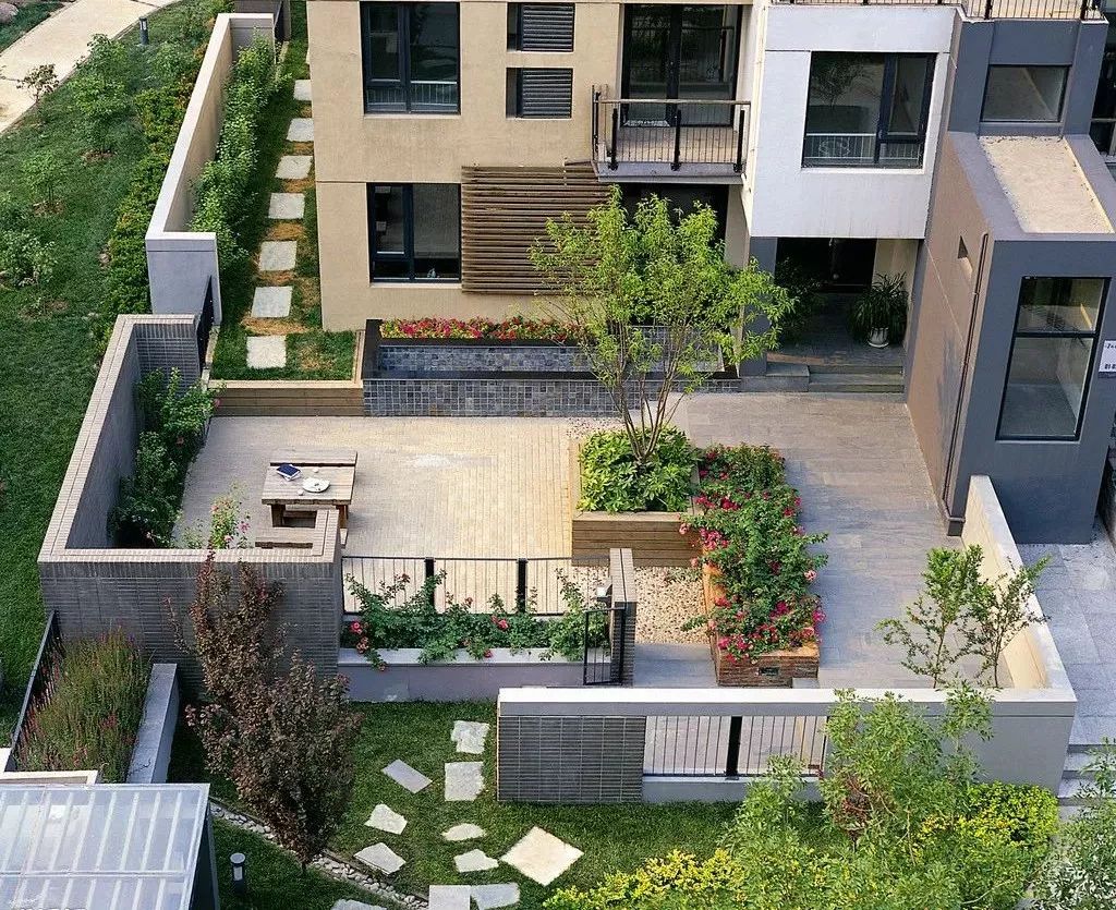 你的阳台还在只用来种花种草？那就太out了，快来学学流行布置吧