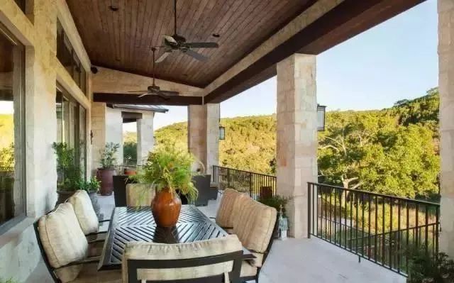 别荒废你家的露台，好好利用，也可以打造成空中花园