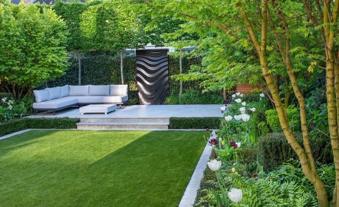 如何设计草地花园