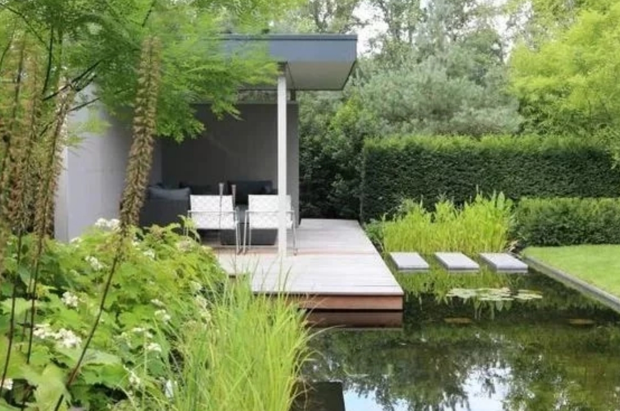 庭院少不了水景，怎么选择最适配你家花园的呢？