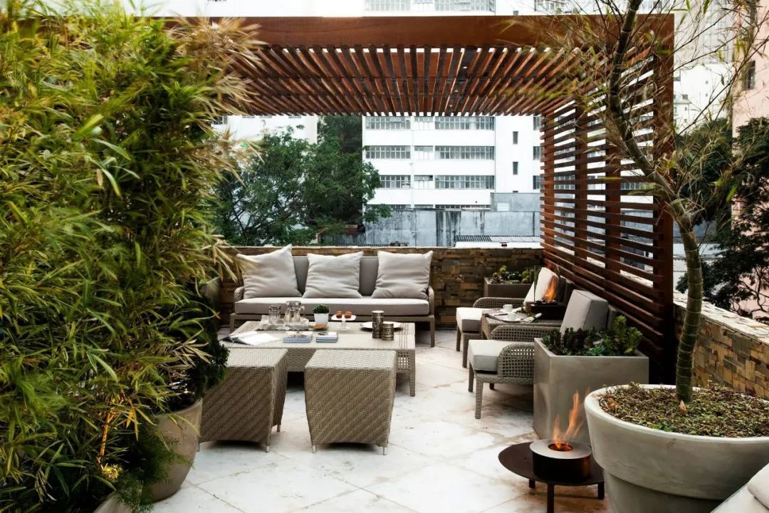 一个简单的花架，让你的庭院瞬间变美~